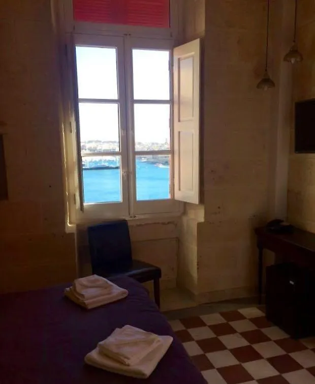 Luciano Al Porto Boutique Otel Valletta